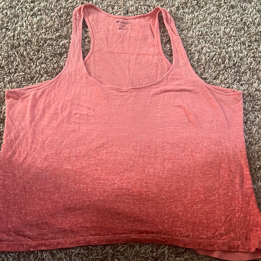 Columbia tank top peach color small